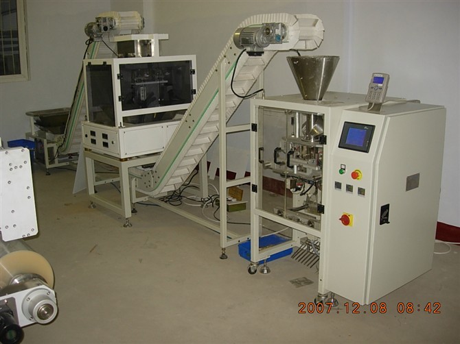 螺絲組合秤包裝機(jī).jpg